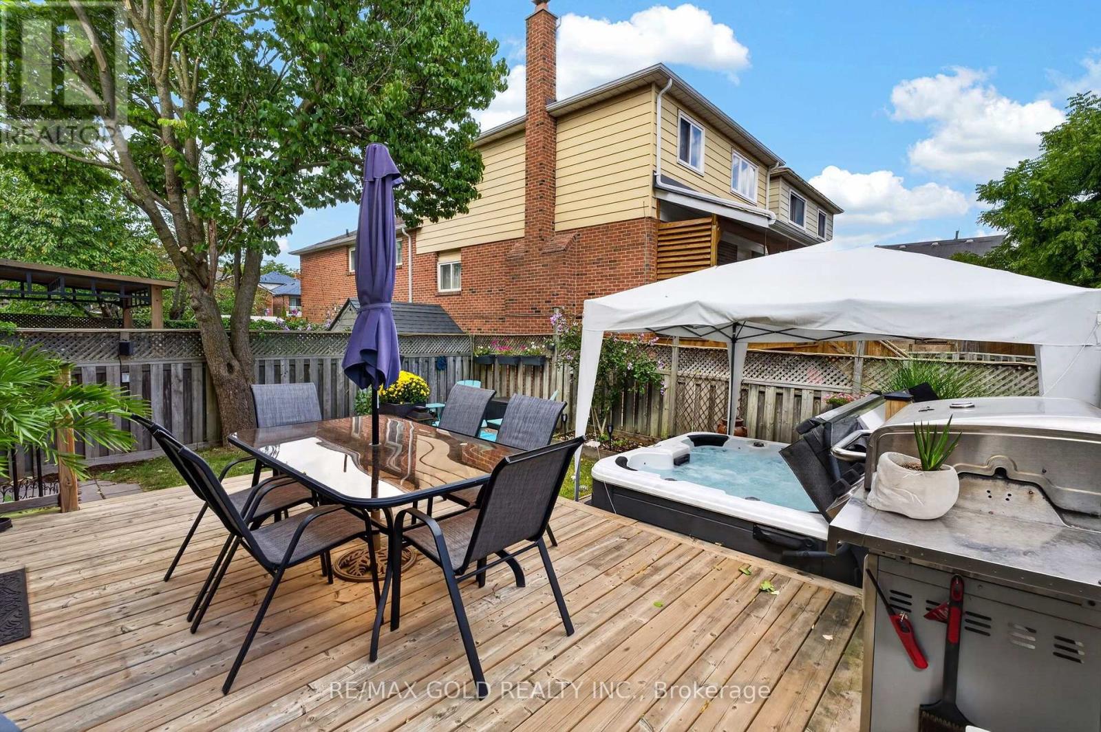 6 Rowe Court, Brampton, Ontario  L6X 2S2 - Photo 50 - W13785984