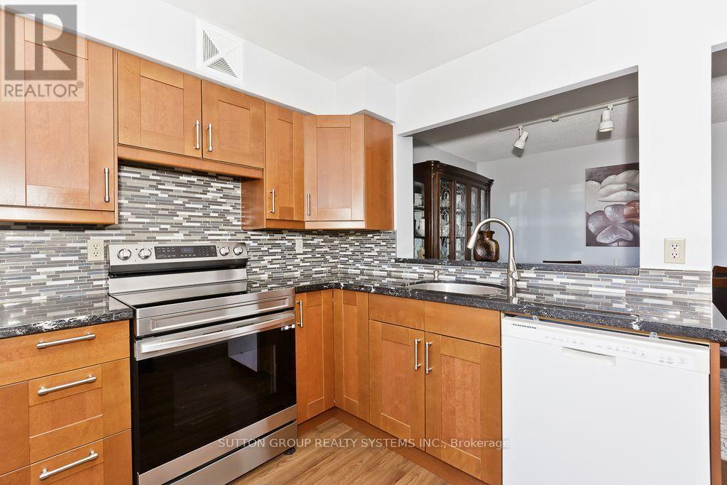 1214 - 55 Elm Drive, Mississauga, Ontario  L5B 3Z3 - Photo 10 - W13786006