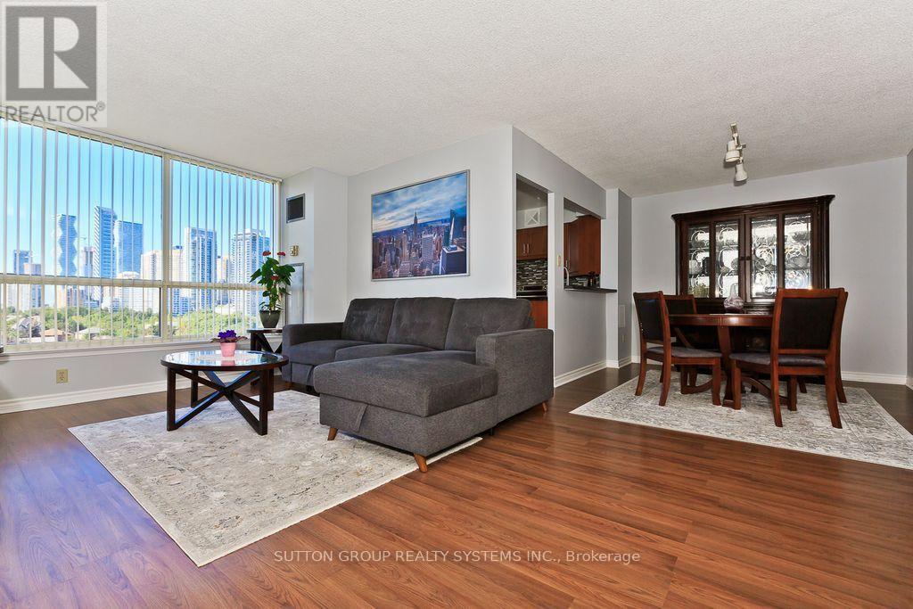 1214 - 55 Elm Drive, Mississauga, Ontario  L5B 3Z3 - Photo 4 - W13786006