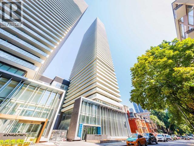 33 CHARLES Street E Unit# 3007
