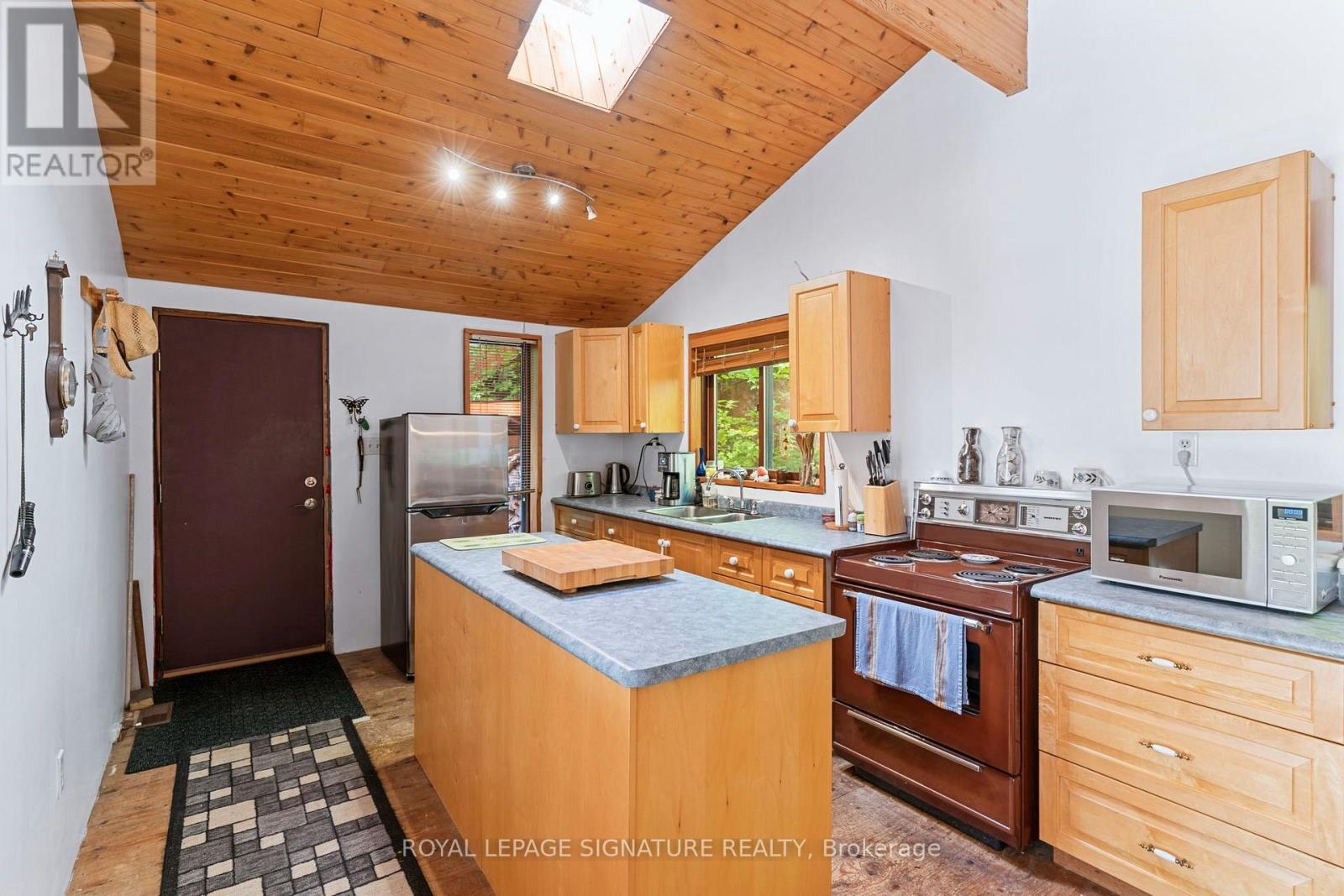 1112 Johnson Bay Road, Dysart Et Al, Ontario  K0M 1S0 - Photo 14 - X13785756