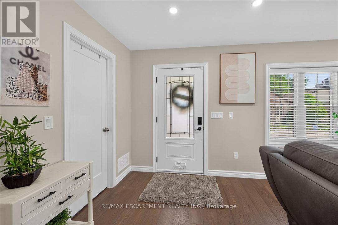109 Ray Street, Hamilton, Ontario L8R 2Y1 - Photo 6 - X13785768