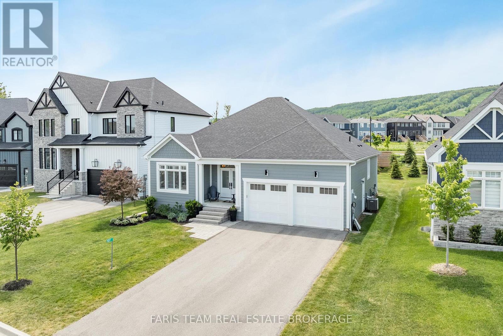 107 Stillwater Crescent, Blue Mountains, Ontario L9Y 4P5 - Photo 2 - X13785788