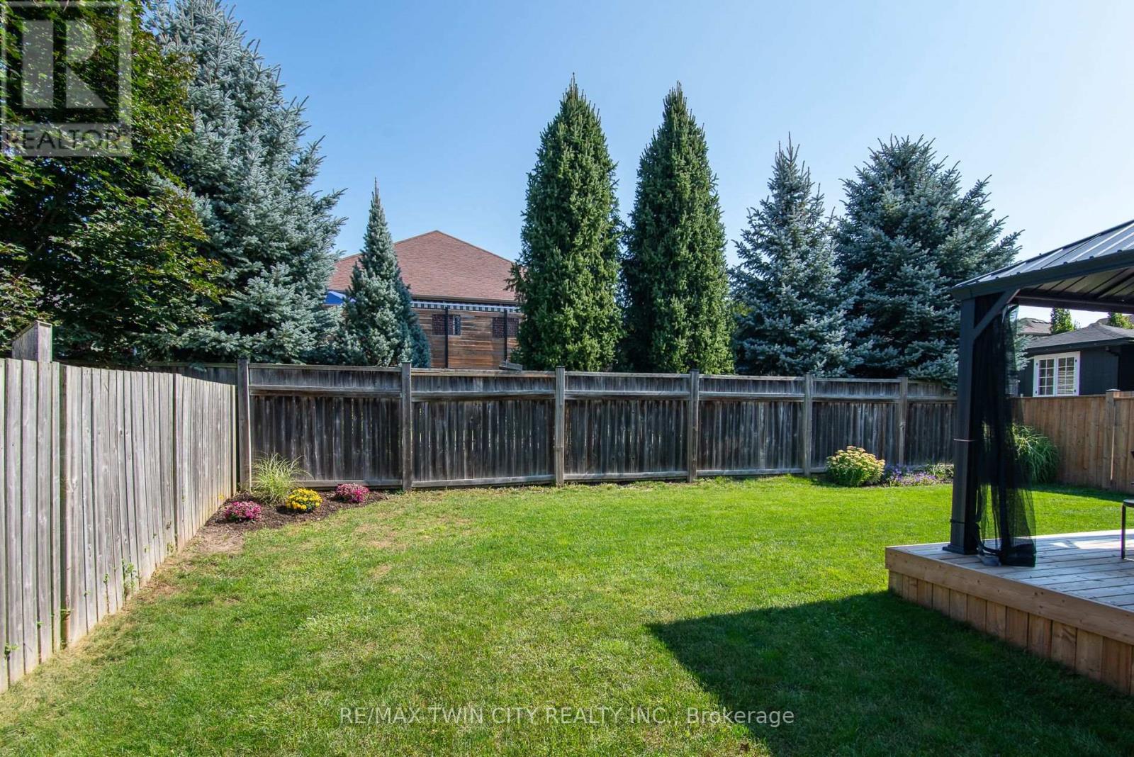 248 Fennel Street, Blandford-Blenheim, Ontario N0J 1S0 - Photo 12 - X13785920