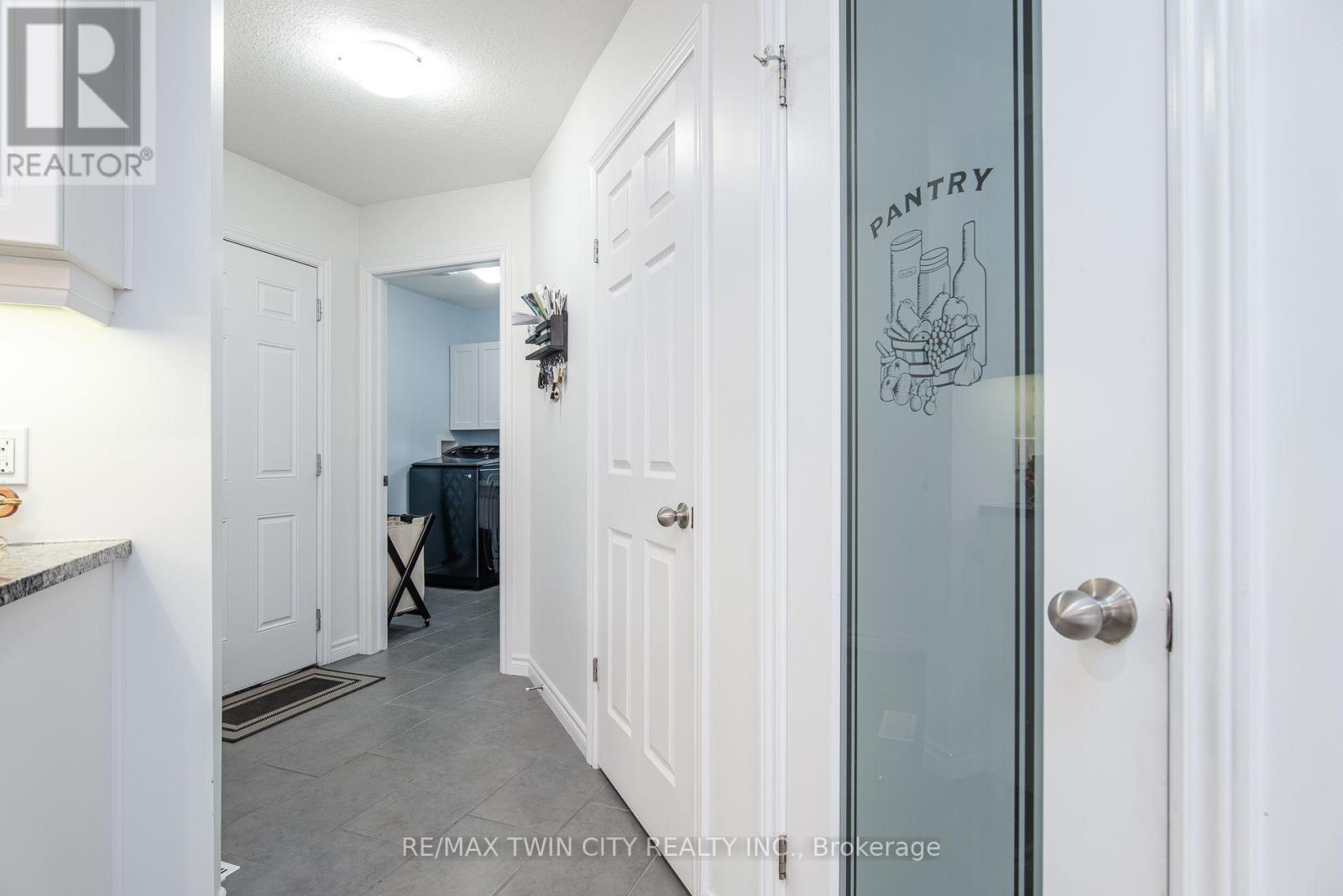 248 Fennel Street, Blandford-Blenheim, Ontario N0J 1S0 - Photo 34 - X13785920