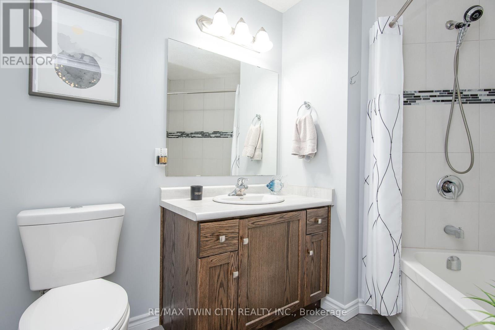 248 Fennel Street, Blandford-Blenheim, Ontario N0J 1S0 - Photo 40 - X13785920