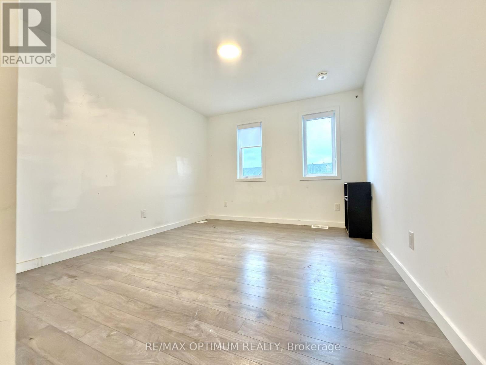 406 Chaffey Street, Welland, Ontario L3B 0K4 - Photo 22 - X13785990