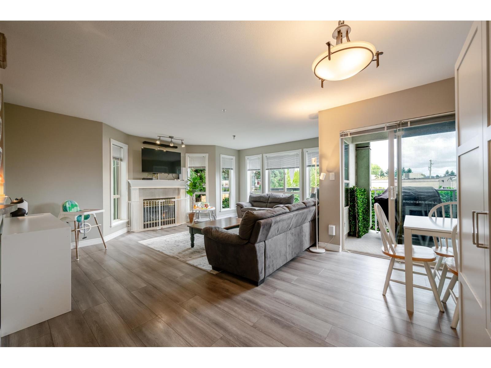 204 2585 Ware Street, Abbotsford, British Columbia  V2S 3E2 - Photo 3 - R3164272