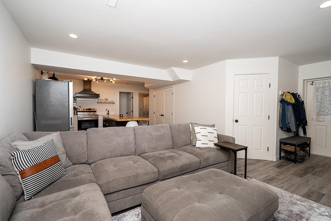 19299 69a Avenue, Surrey, British Columbia  V4N 6K5 - Photo 21 - R3165457
