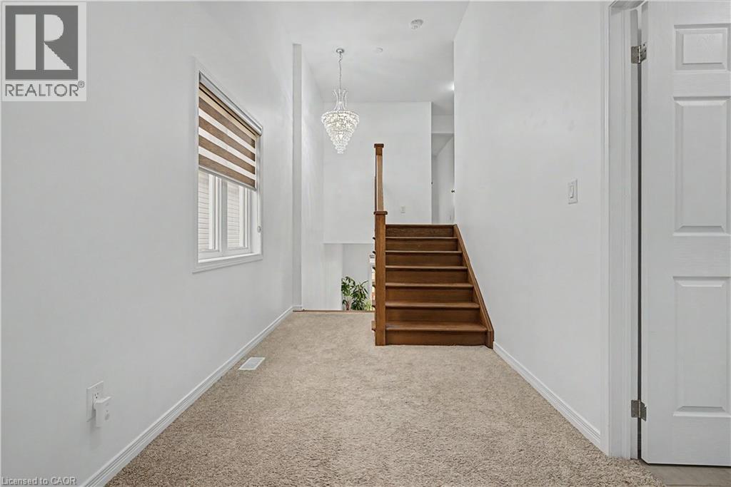 79 BEAUCHAMP Drive Unit# A photo 29