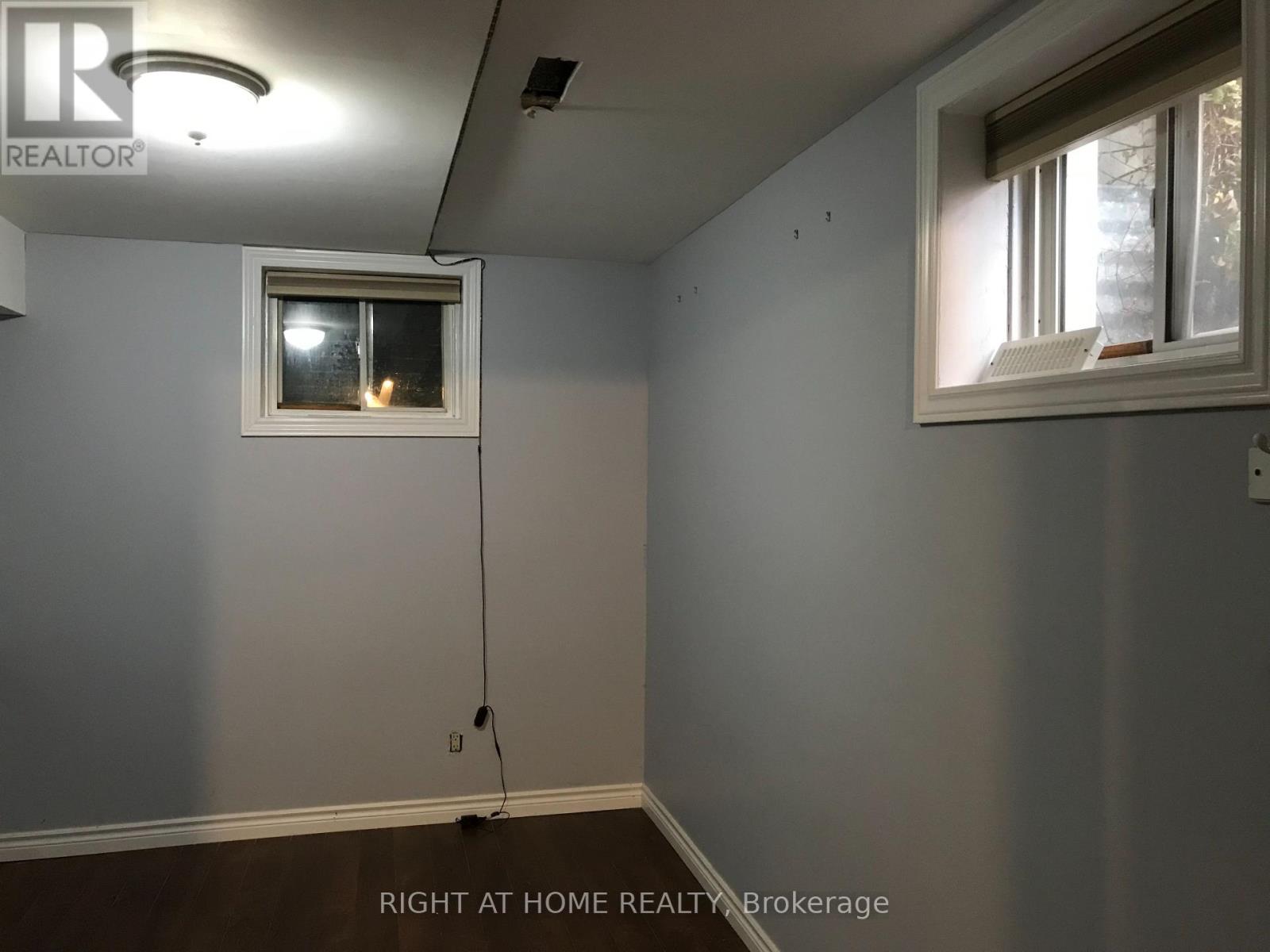 455 Levanna Lane, Oakville, Ontario  L6H 6B9 - Photo 19 - W13785694