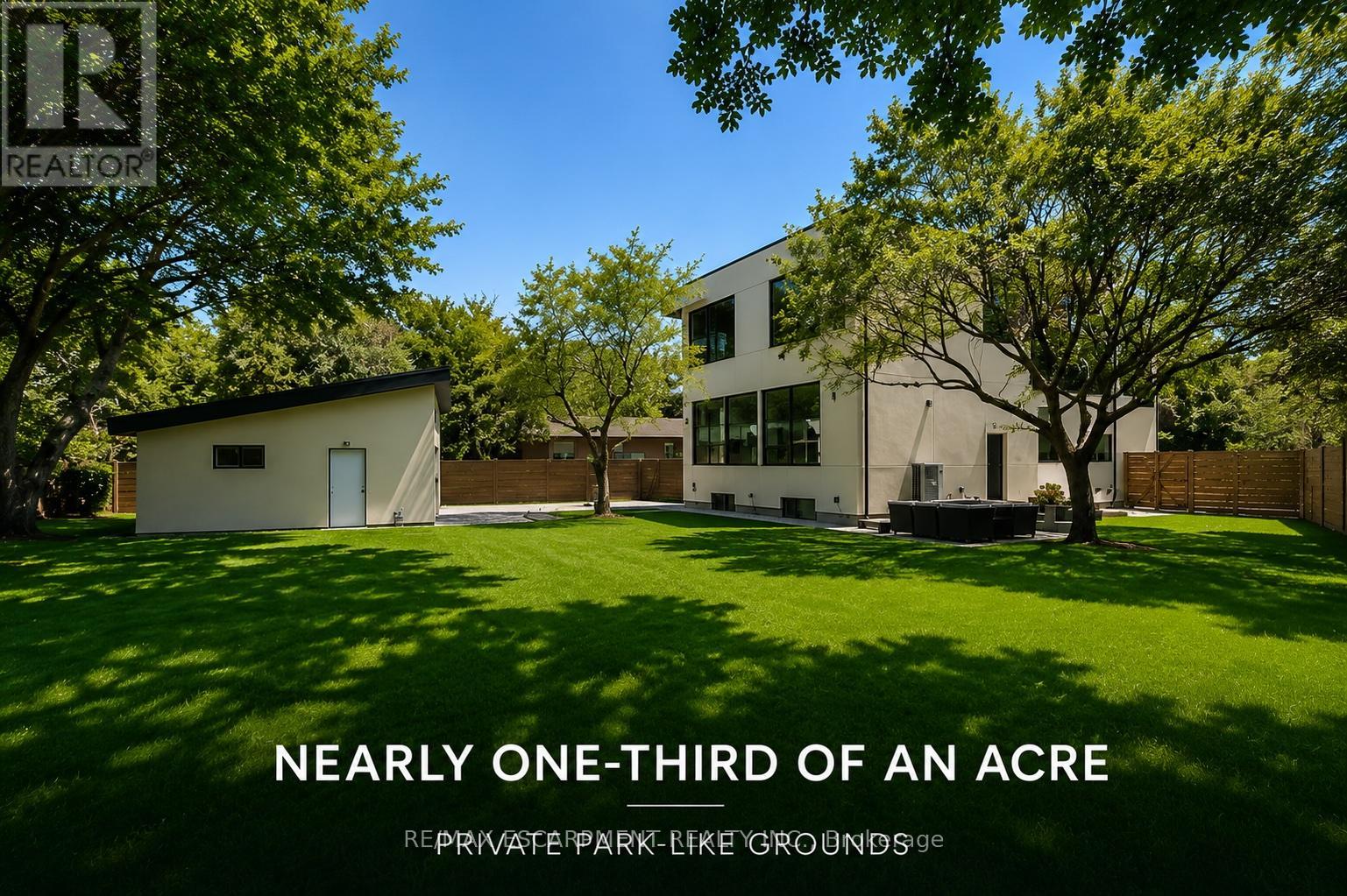 28 Dunsmore Gardens, Toronto, Ontario  M3H 3M2 - Photo 3 - C13507150