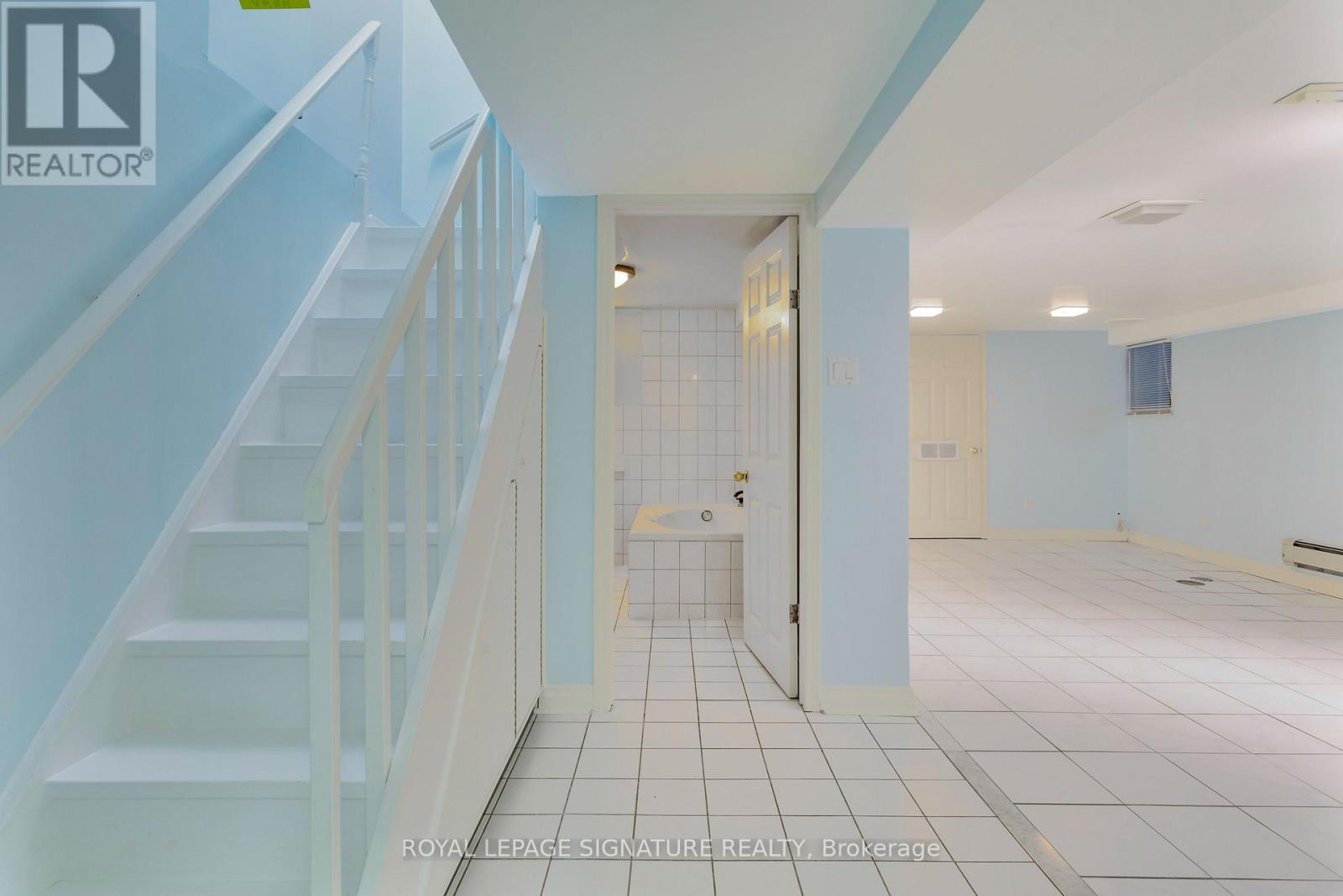 36 Cowan Avenue, Toronto, Ontario  M6K 2N4 - Photo 42 - W13785926