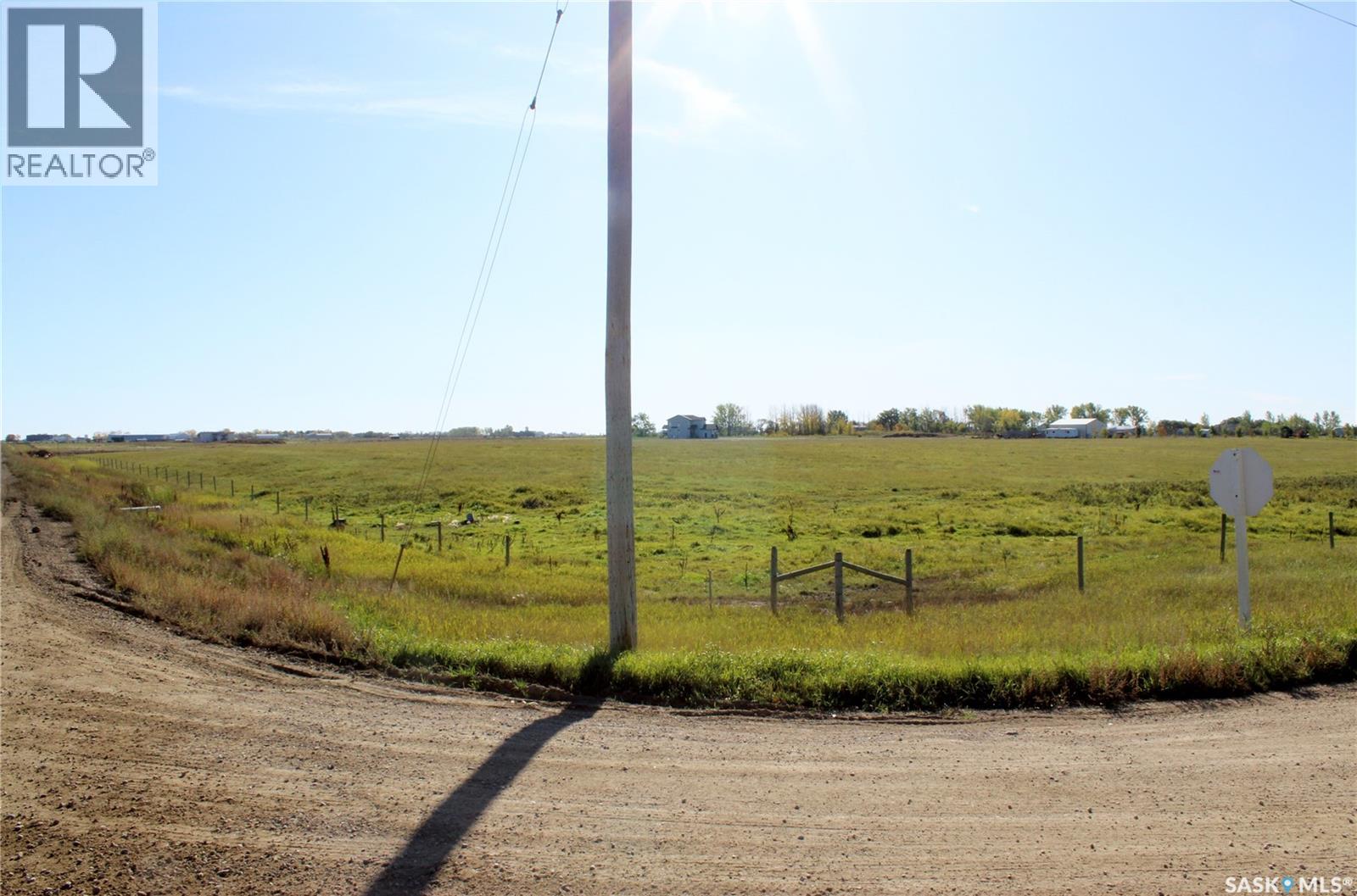 The Grasslands, Weyburn Rm No. 67, Saskatchewan  S4H 2K3 - Photo 6 - SK048508