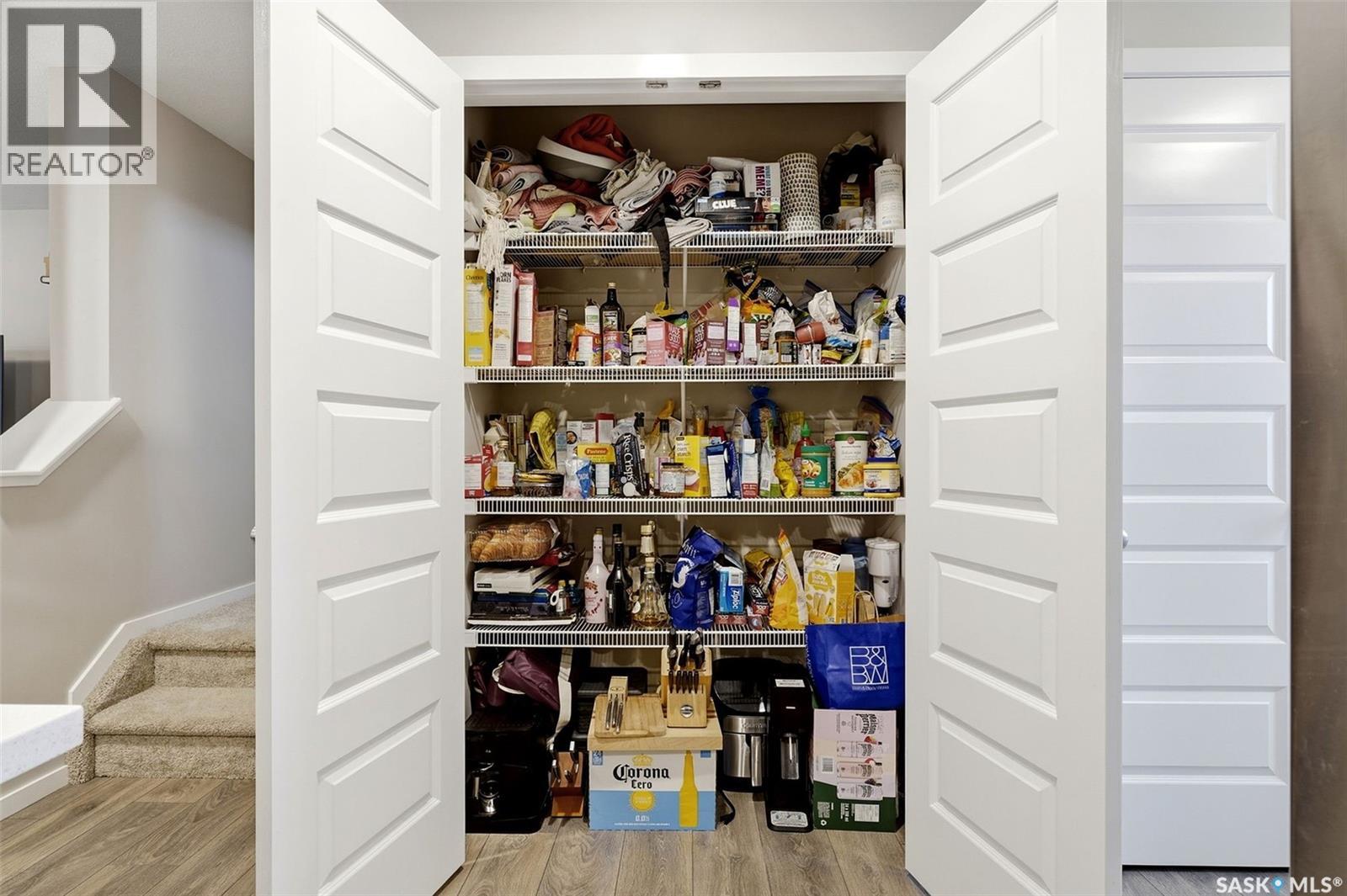 8008 Canola Avenue, Regina, Saskatchewan  S4Y 0E7 - Photo 13 - SK048504