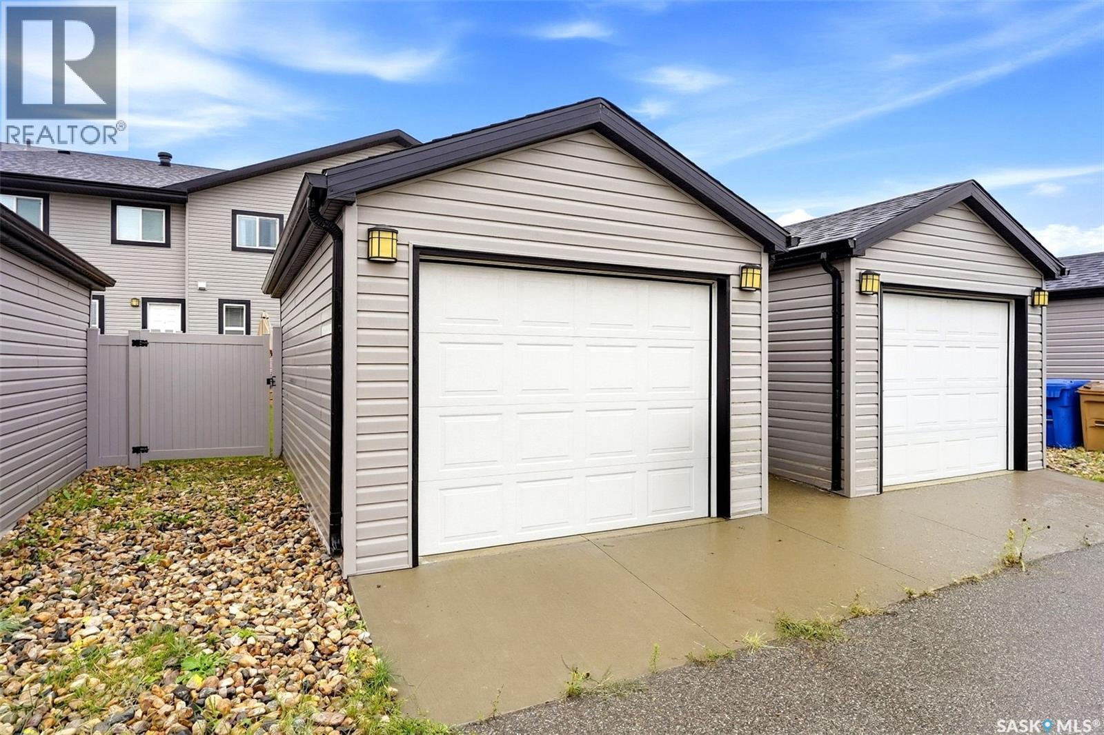 8008 Canola Avenue, Regina, Saskatchewan  S4Y 0E7 - Photo 37 - SK048504