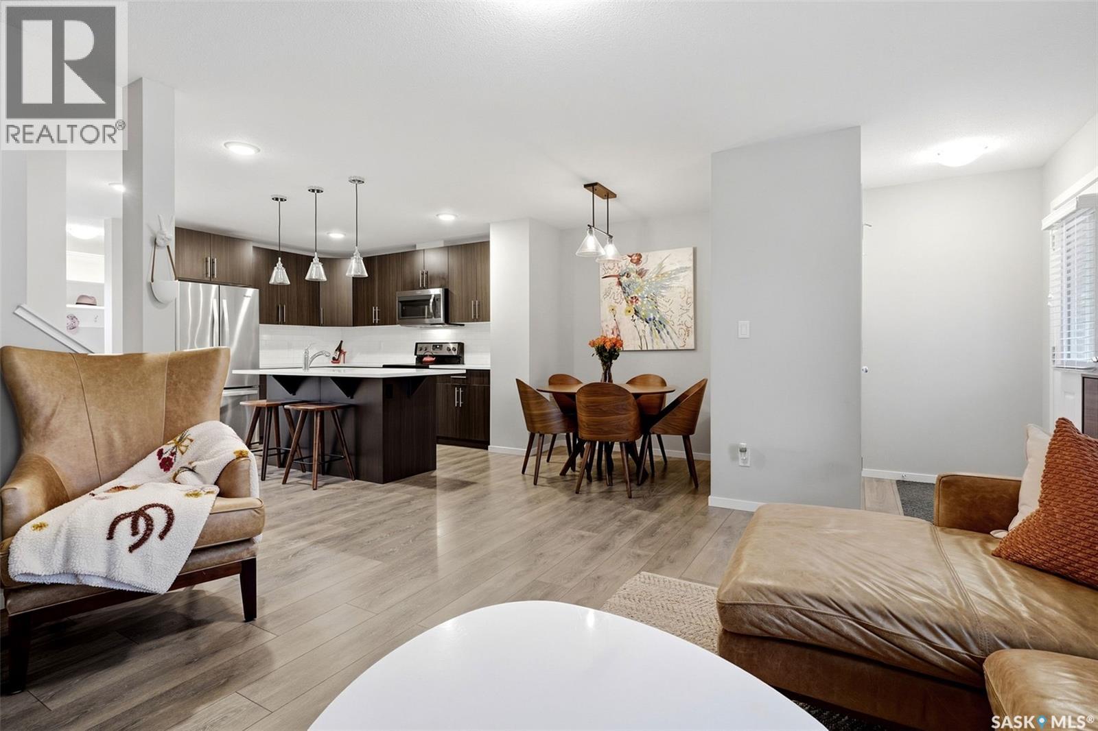 8008 Canola Avenue, Regina, Saskatchewan  S4Y 0E7 - Photo 6 - SK048504