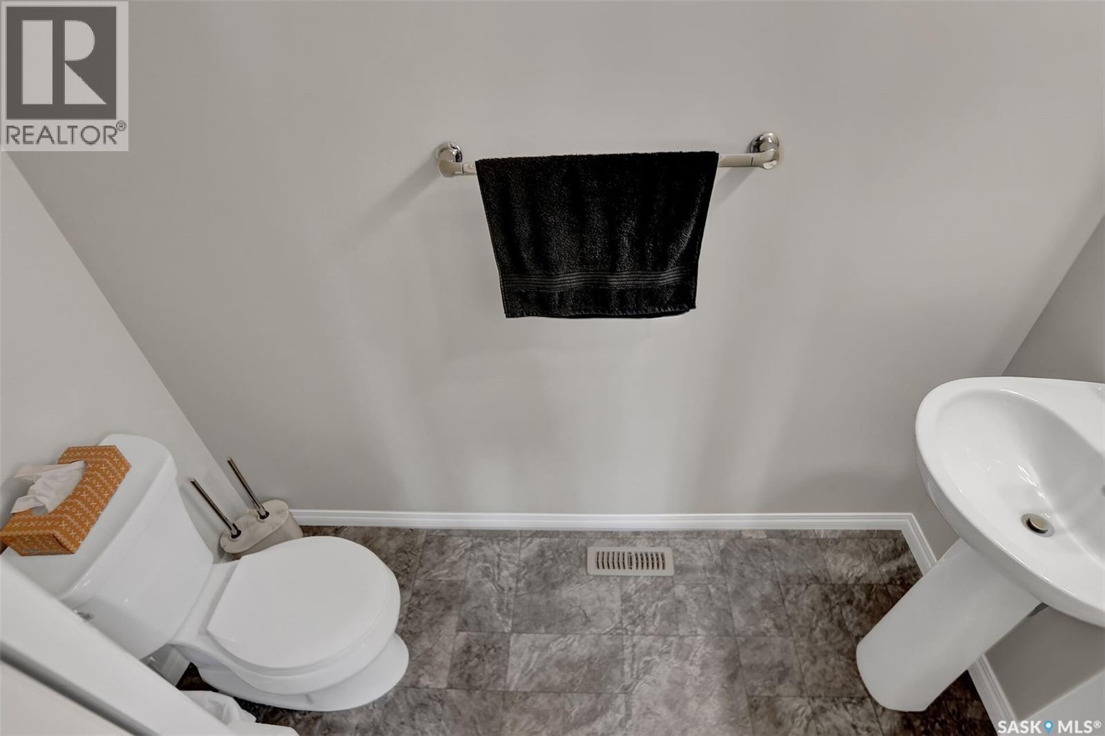 4237 Green Olive Way E, Regina, Saskatchewan  S4V 1P9 - Photo 25 - SK048354