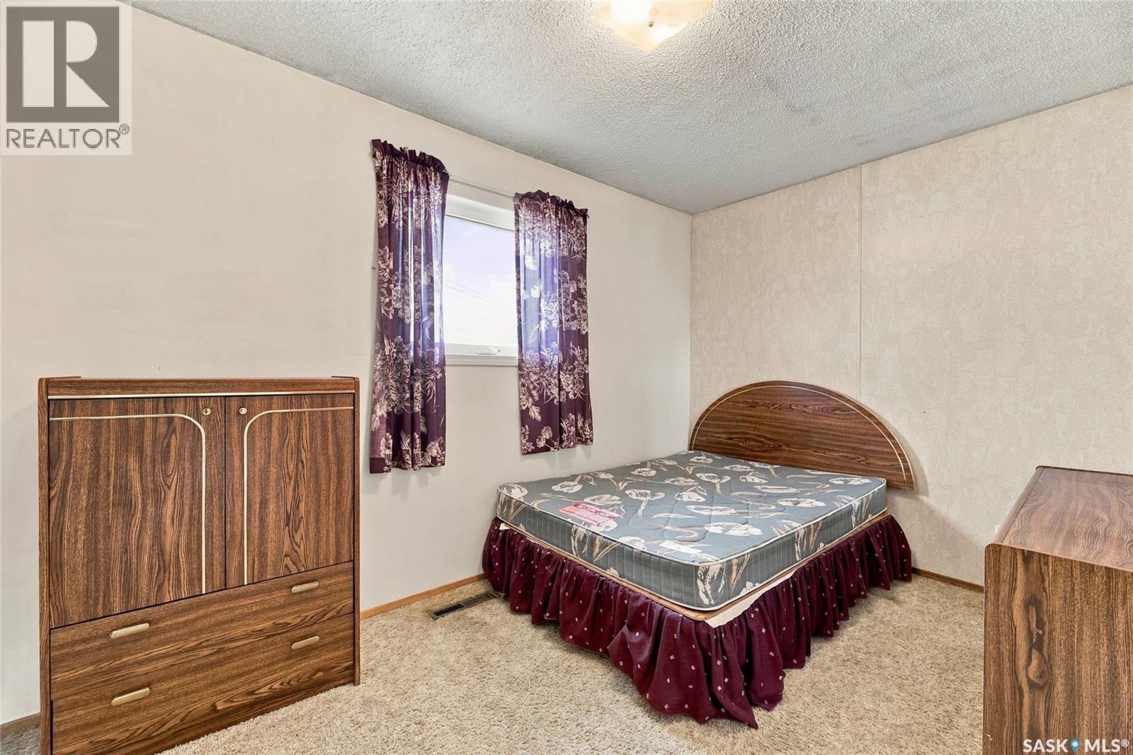 313 7th Avenue W, Rosetown, Saskatchewan  S0L 2V0 - Photo 13 - SK048117