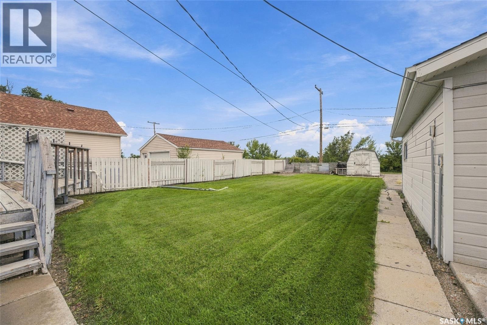 313 7th Avenue W, Rosetown, Saskatchewan  S0L 2V0 - Photo 32 - SK048117
