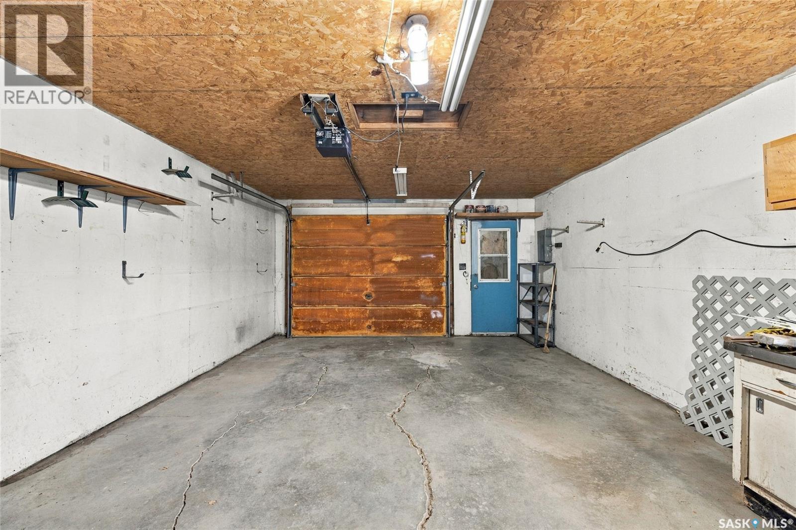 313 7th Avenue W, Rosetown, Saskatchewan  S0L 2V0 - Photo 40 - SK048117