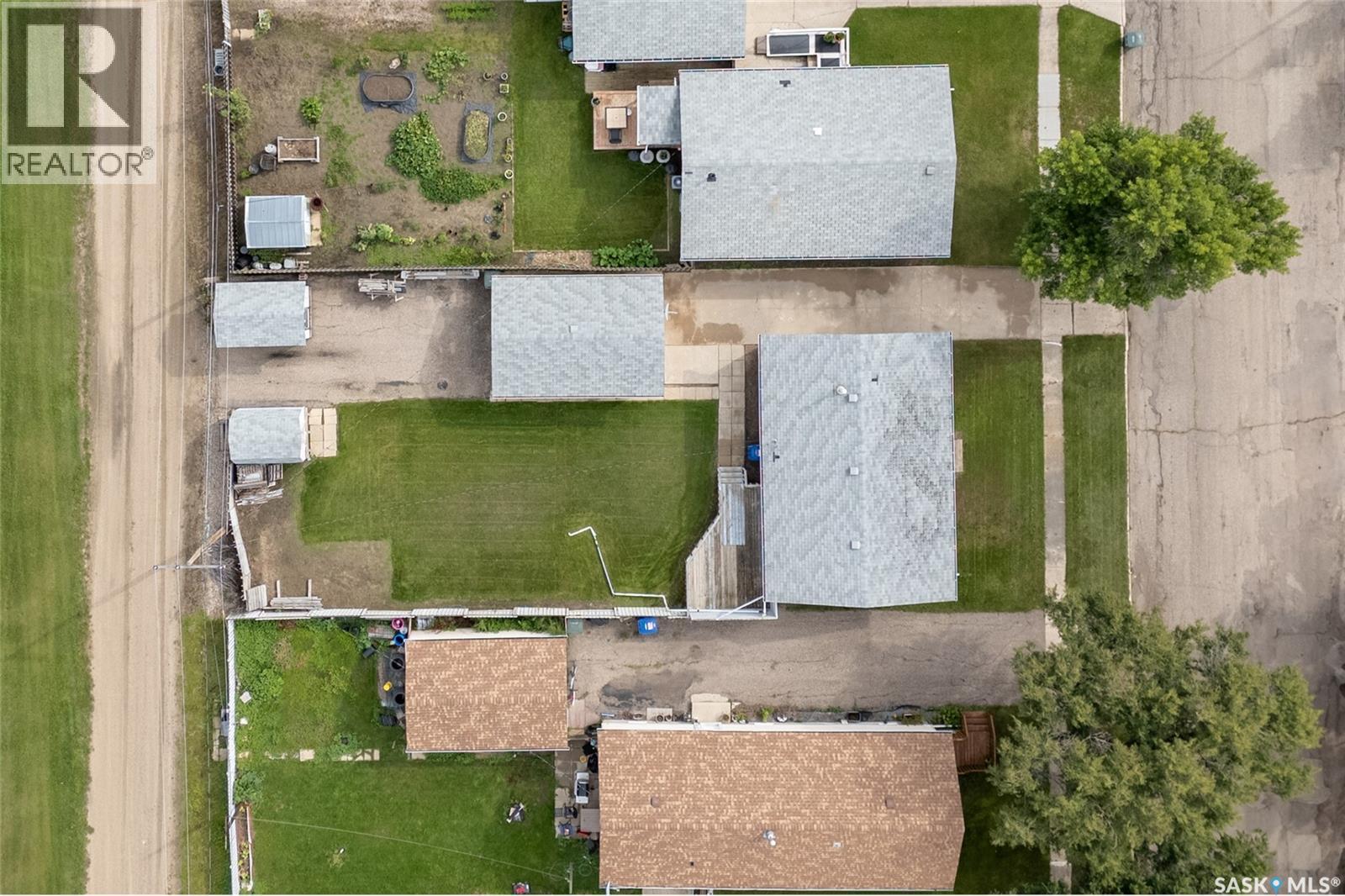 313 7th Avenue W, Rosetown, Saskatchewan  S0L 2V0 - Photo 54 - SK048117