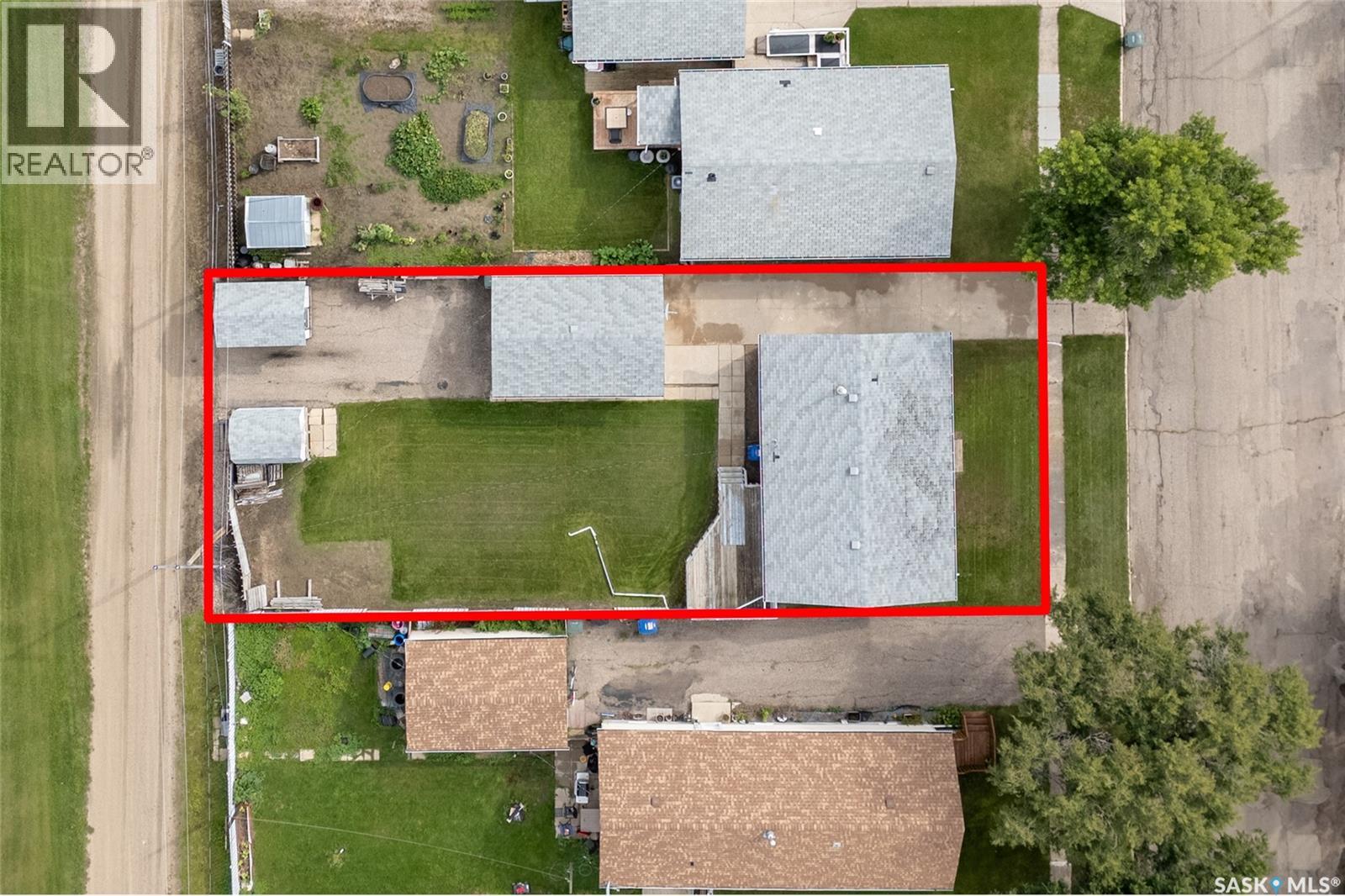 313 7th Avenue W, Rosetown, Saskatchewan  S0L 2V0 - Photo 55 - SK048117