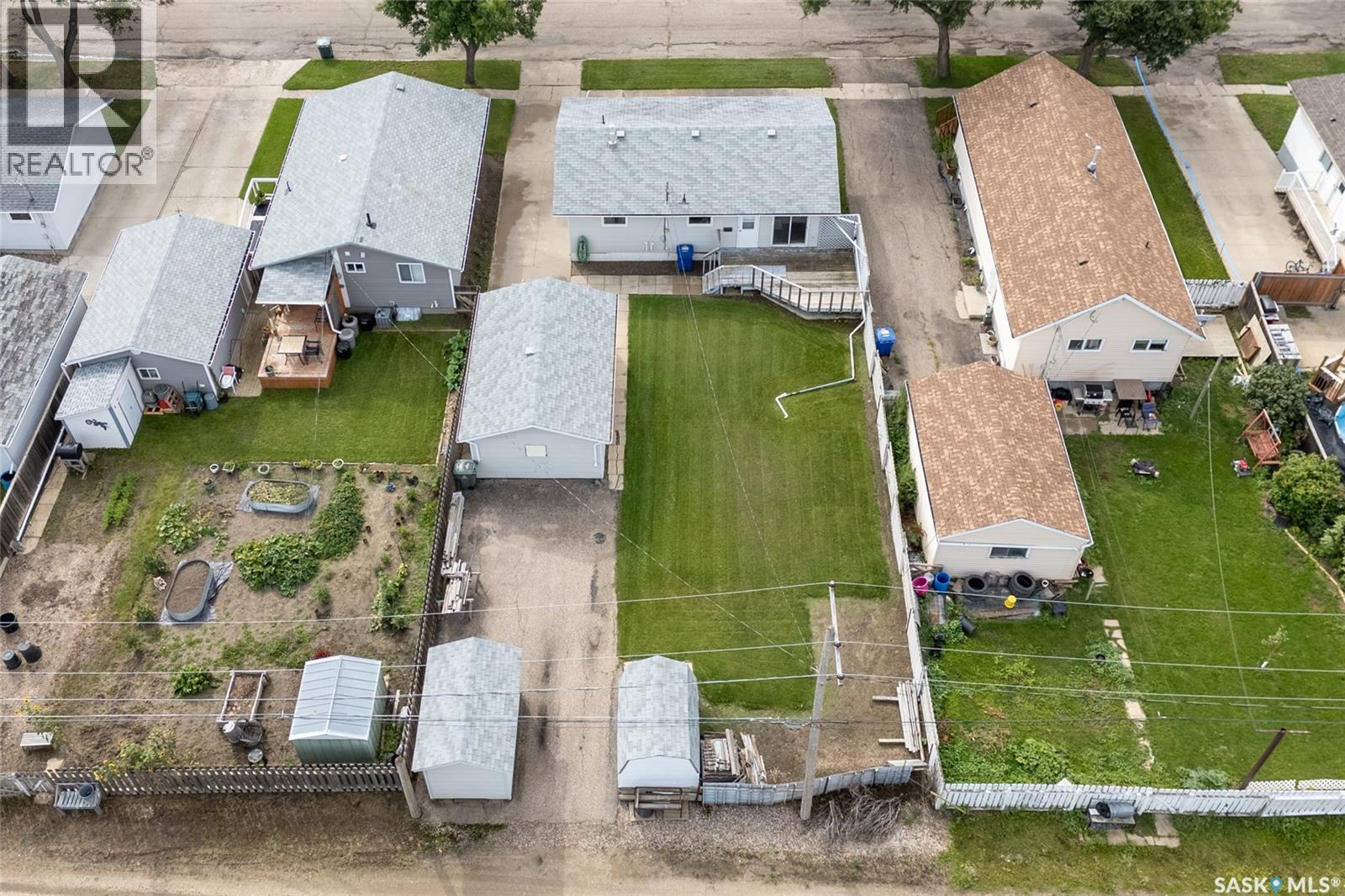 313 7th Avenue W, Rosetown, Saskatchewan  S0L 2V0 - Photo 56 - SK048117