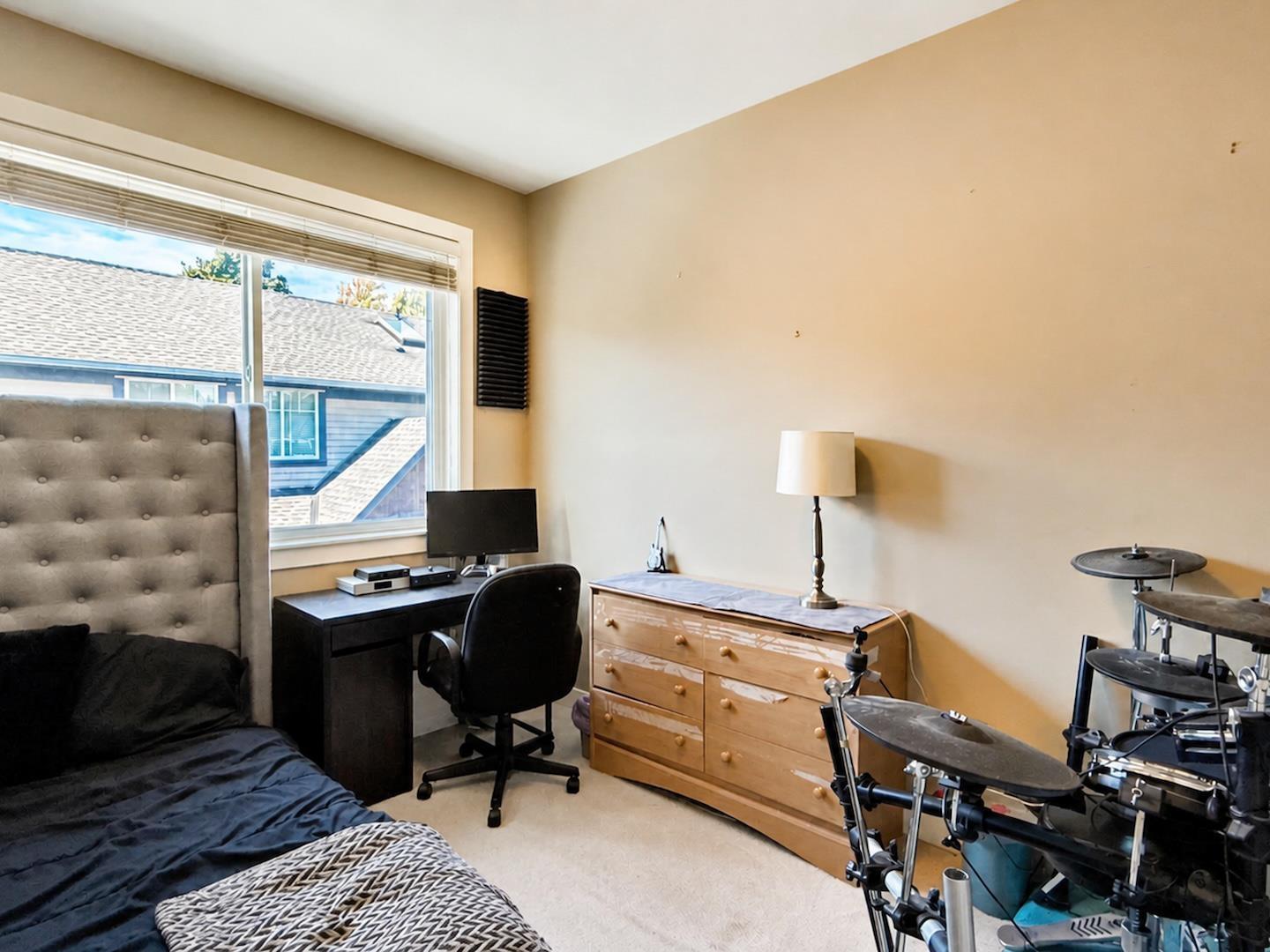 10 15977 26 AVENUE photo 24