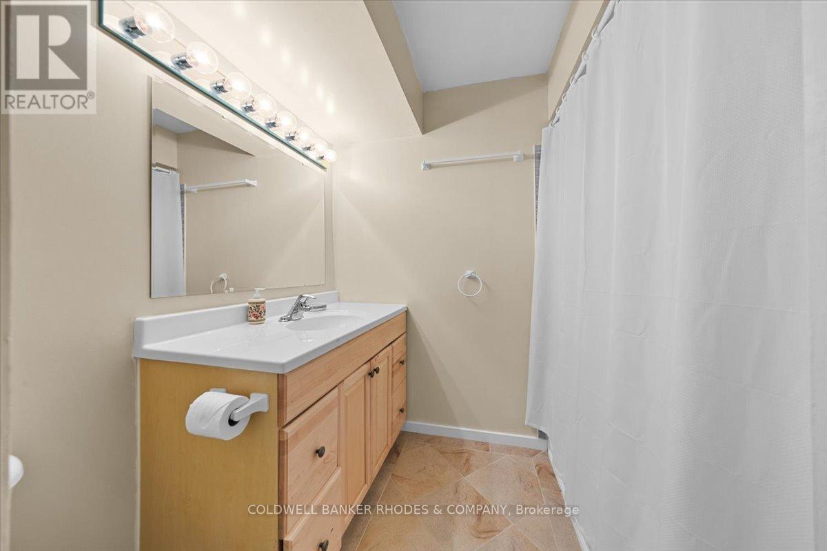 1031 Terranova Drive, Ottawa, Ontario  K1C 5M6 - Photo 43 - X13786112
