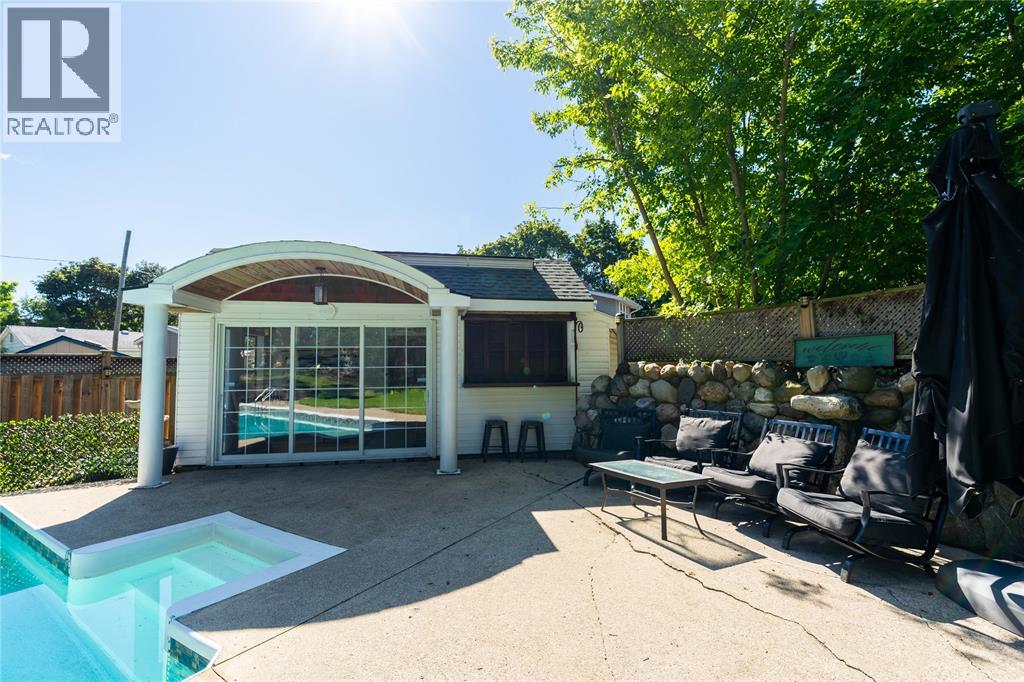 291 LONDON ROAD photo 44