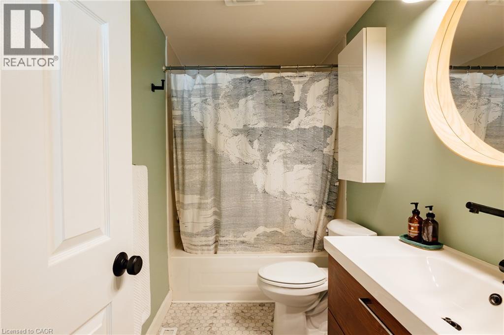 78 Helene Crescent, Waterloo, Ontario  N2L 5E5 - Photo 15 - 40863421