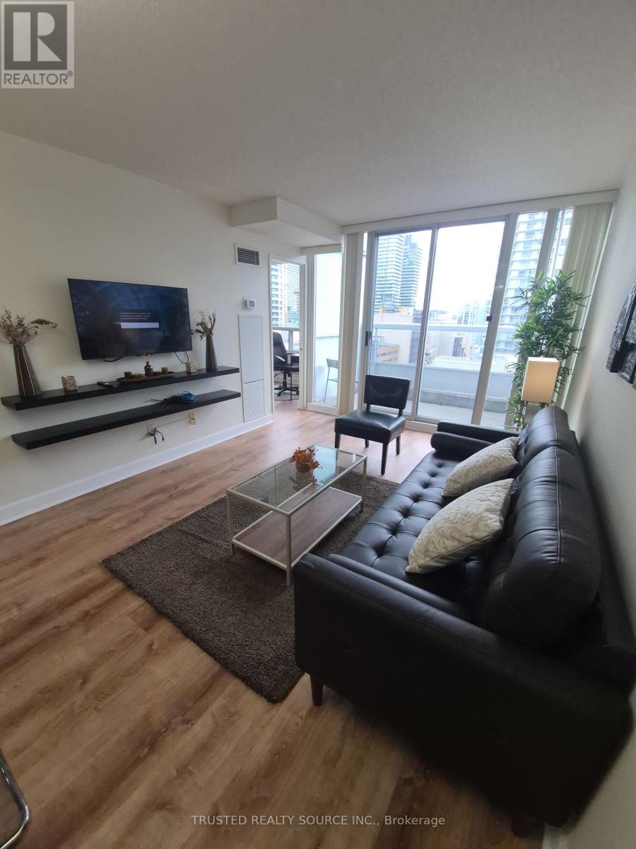 1808 - 43 EGLINTON AVENUE E, Toronto, Ontario