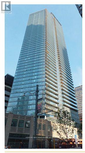 1302 - 832 BAY STREET, Toronto, Ontario