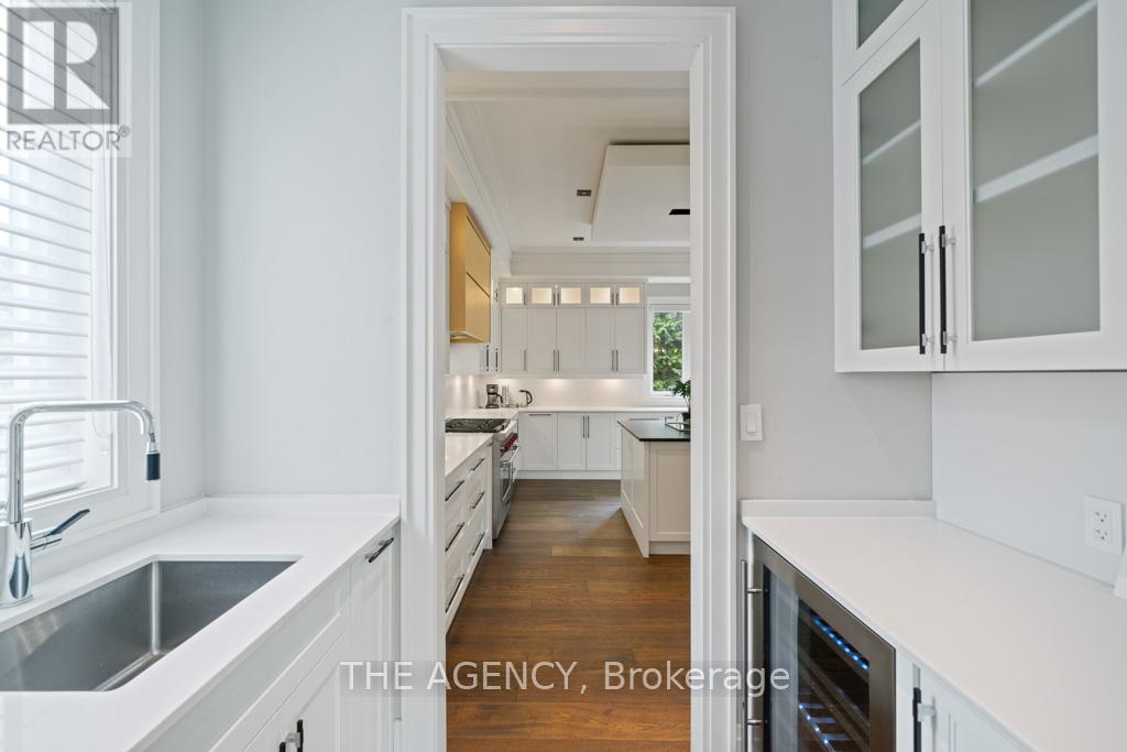 8 Frivick Court, Toronto, Ontario  M2M 3P6 - Photo 14 - C13786182