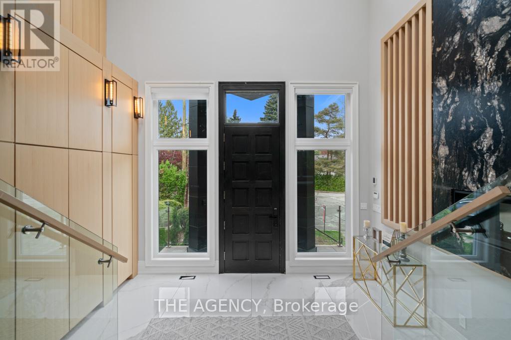8 Frivick Court, Toronto, Ontario  M2M 3P6 - Photo 4 - C13786182