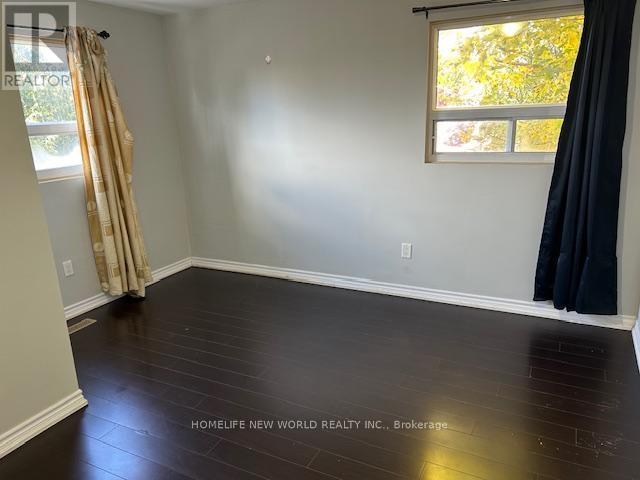 Main & 2nd Floors - 31 Wellpark Boulevard, Toronto, Ontario  M1V 1B5 - Photo 11 - E13786042