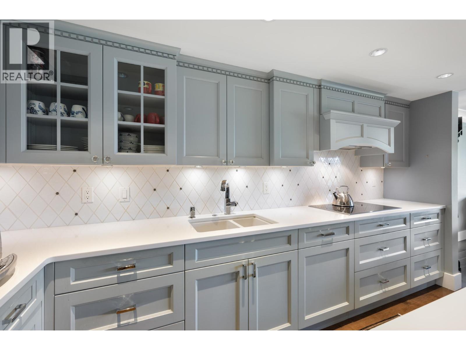 205 1470 Pennyfarthing Drive, Vancouver, British Columbia  V6J 4Y2 - Photo 2 - R3165525