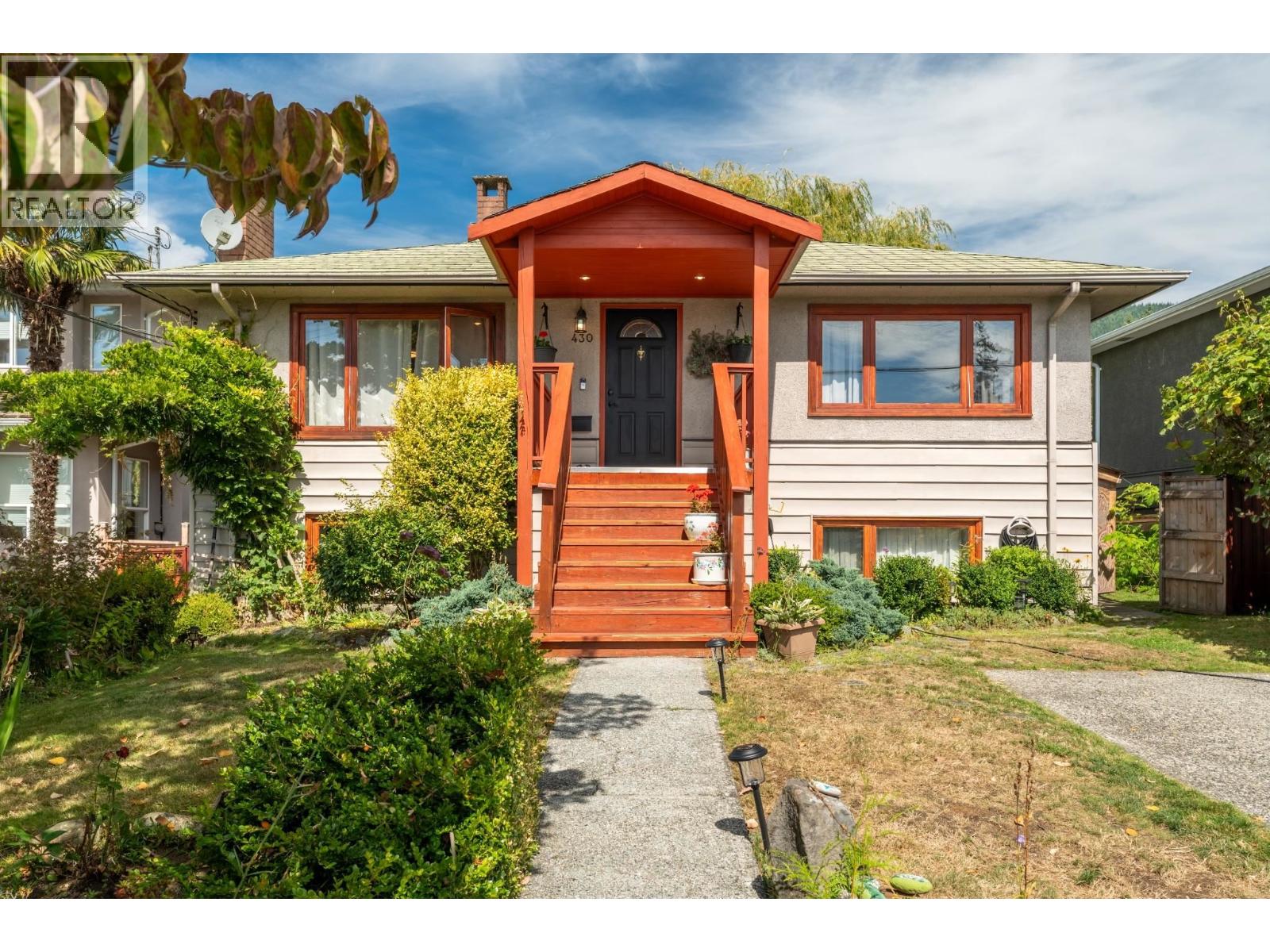 430 W KINGS ROAD, north vancouver, British Columbia