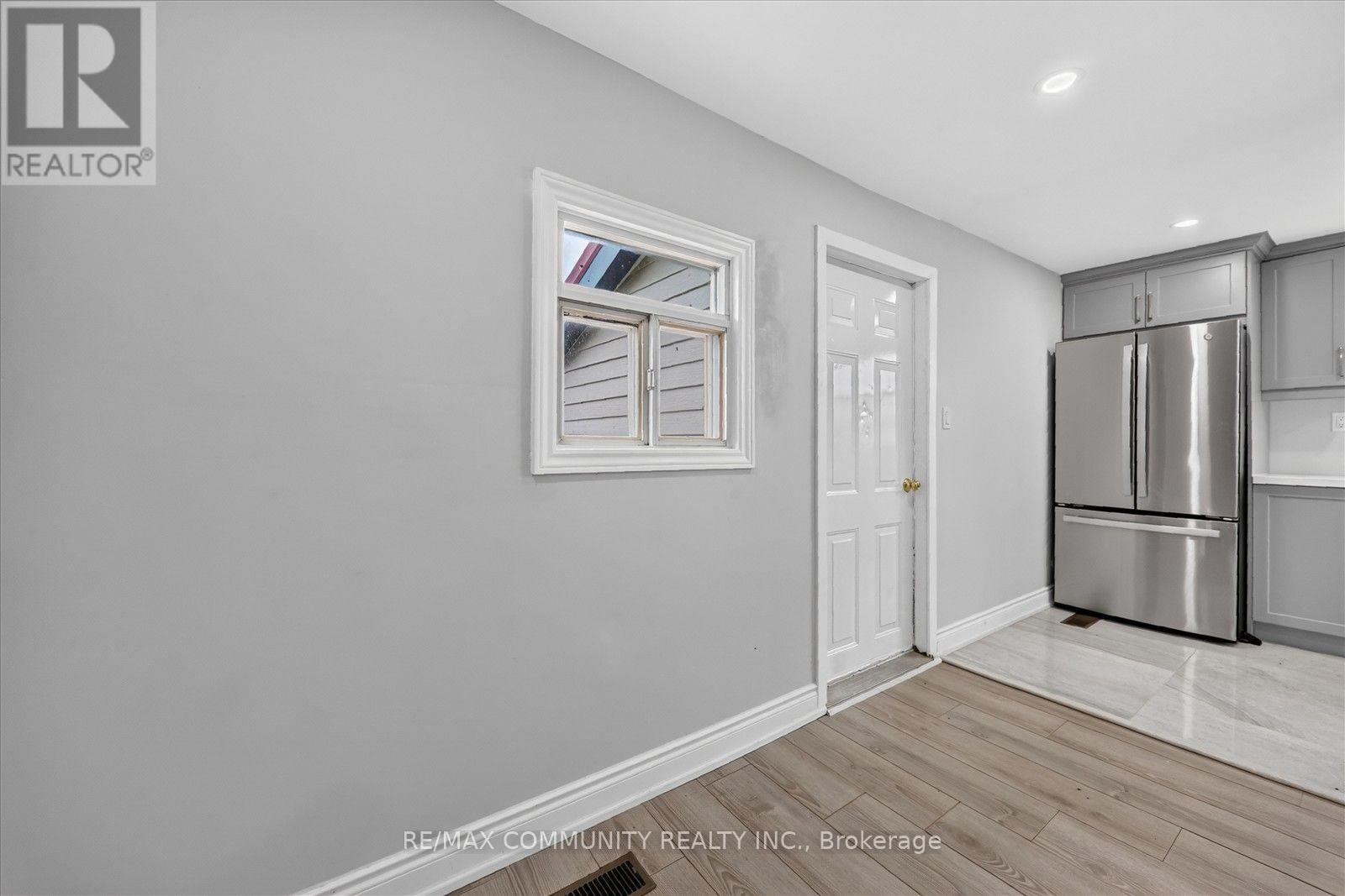 6 Sunkist Road, Georgina, Ontario  L0E 1N0 - Photo 24 - N13786066