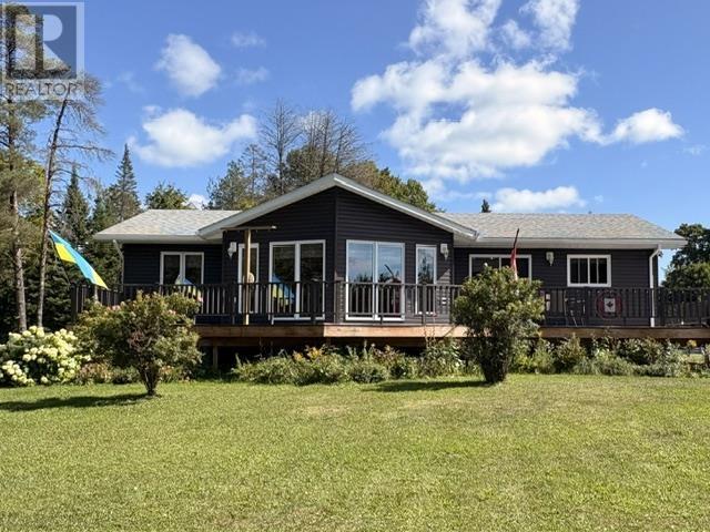 2032 20th Side RD, Richard's Landing, Ontario