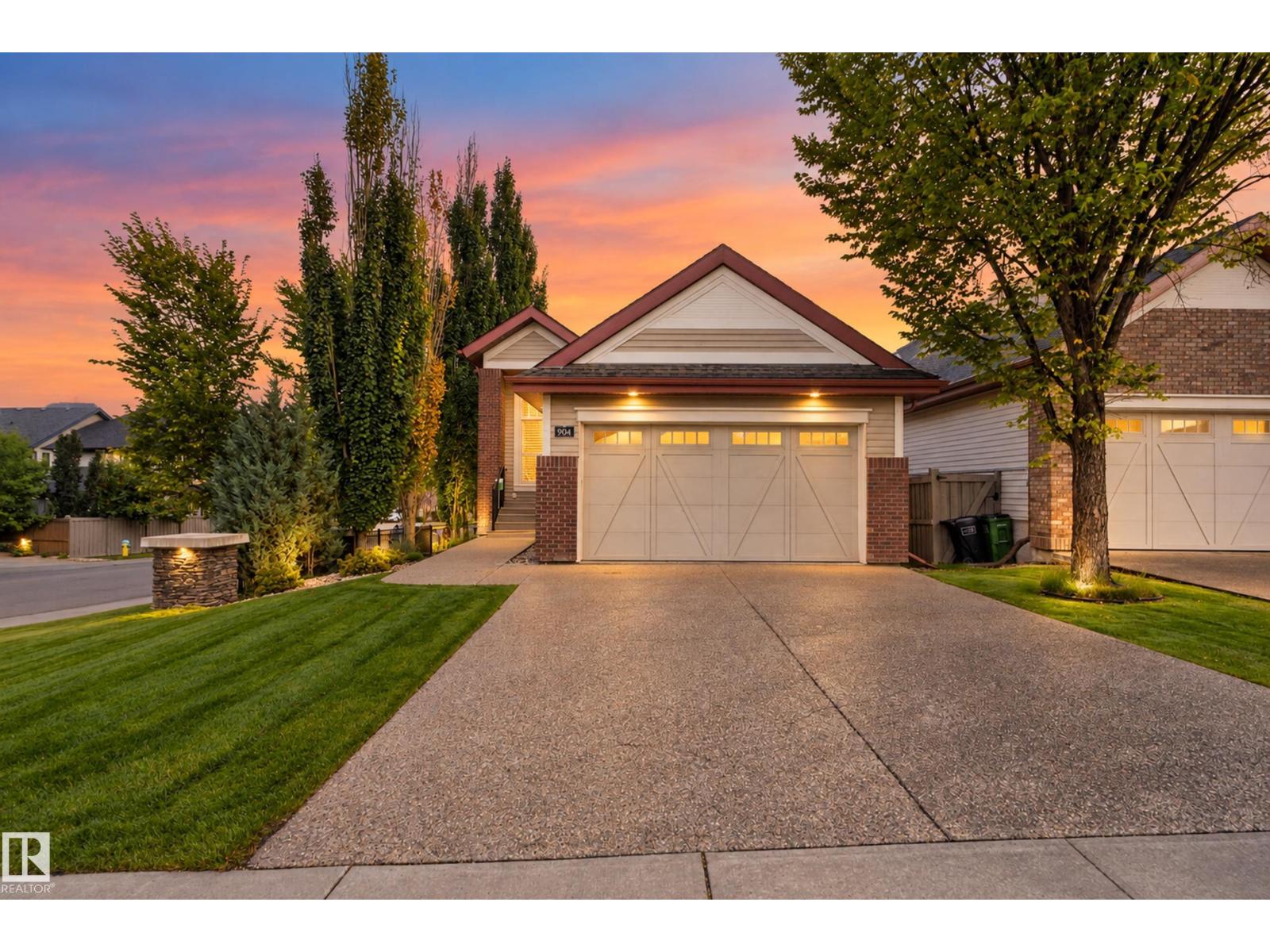904 Armitage Co Sw, Edmonton, Alberta  T6W 0K6 - Photo 2 - E4508736