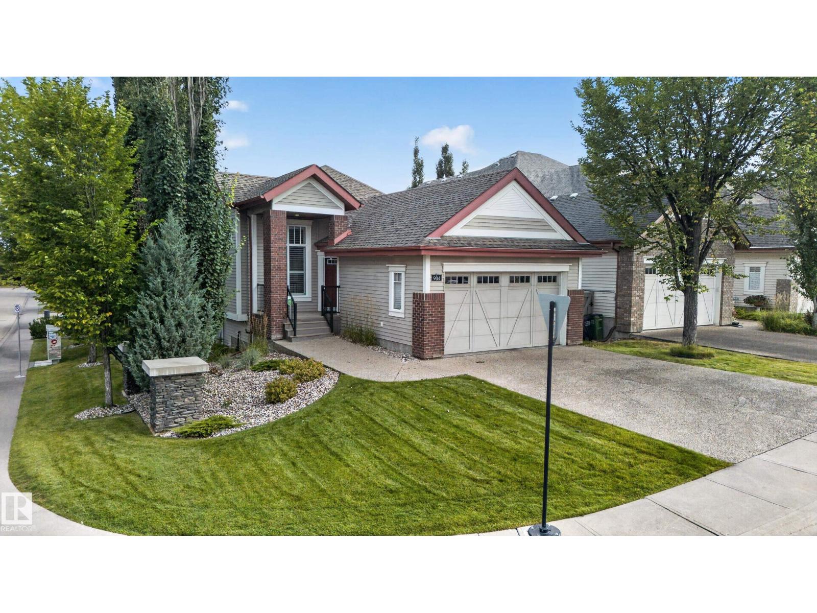 904 Armitage Co Sw, Edmonton, Alberta  T6W 0K6 - Photo 3 - E4508736