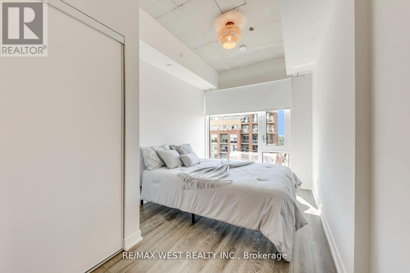 910 - 1808 St Clair Avenue W, Toronto, Ontario  M6N 0C1 - Photo 22 - W13786084