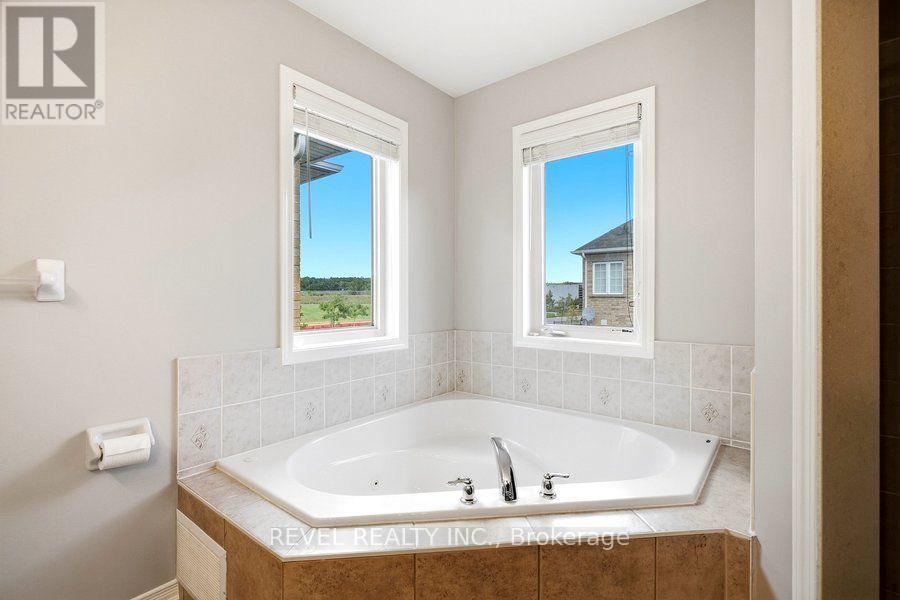 3351 Moses Way, Burlington, Ontario  L7M 0L4 - Photo 26 - W13786096