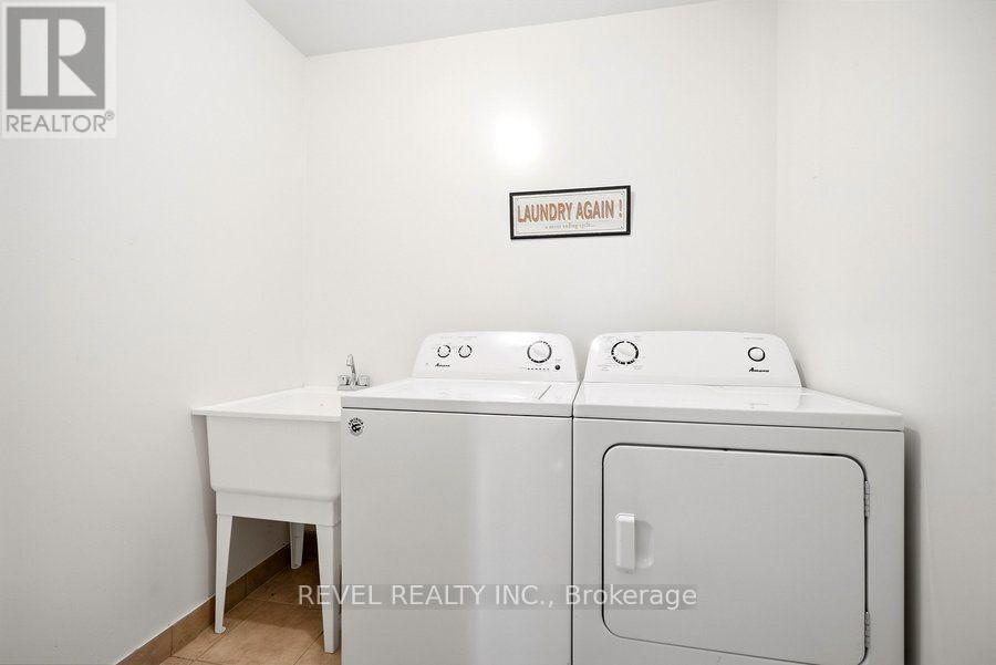3351 Moses Way, Burlington, Ontario  L7M 0L4 - Photo 33 - W13786096