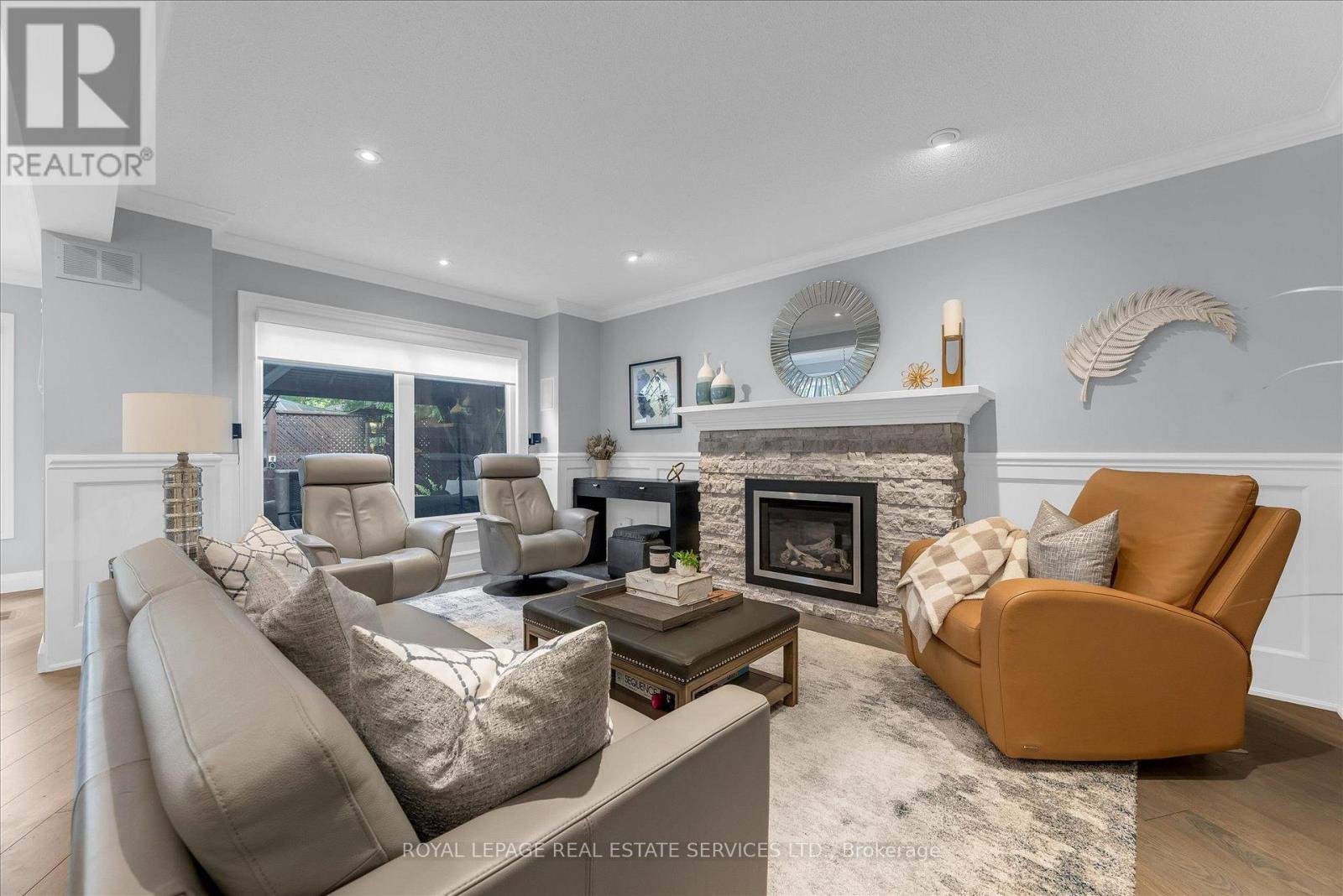 1075 Mayfair Road, Oakville, Ontario  L6M 1G5 - Photo 11 - W13786142