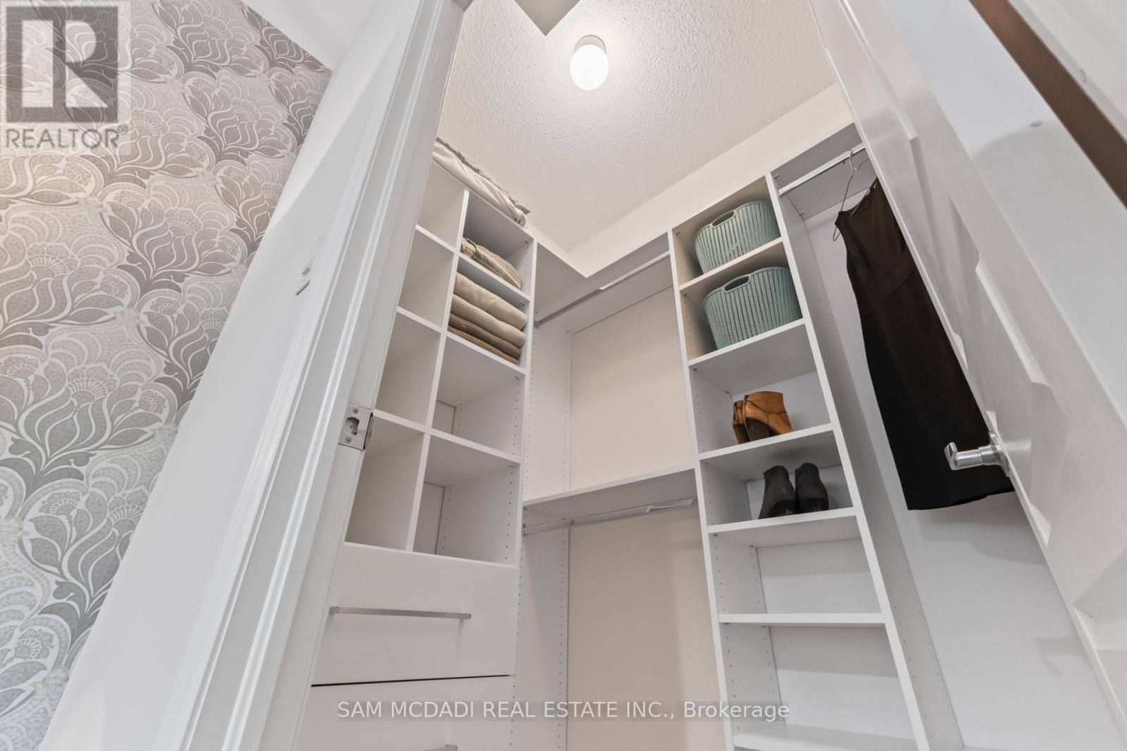 107 - 80 Port Street E, Mississauga, Ontario L5G 4V6 - Photo 16 - W13786144