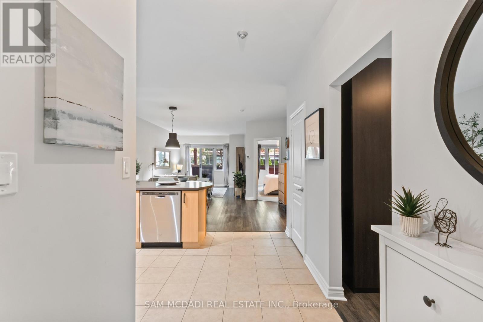 107 - 80 Port Street E, Mississauga, Ontario L5G 4V6 - Photo 17 - W13786144
