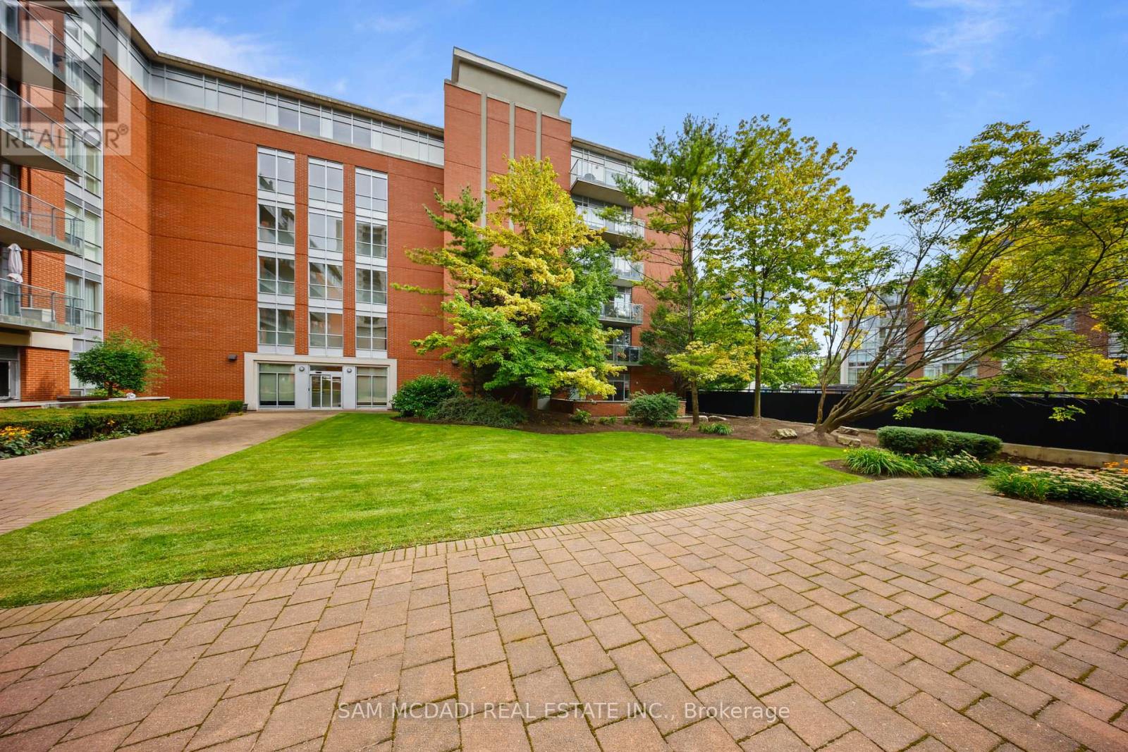 107 - 80 Port Street E, Mississauga, Ontario L5G 4V6 - Photo 32 - W13786144